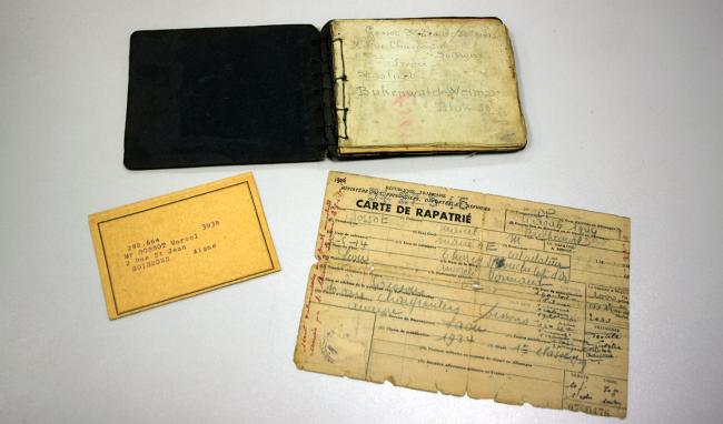 Carnet, carte de rapatrié et documents de Marcel GOSSOT, charpentier soissonnais déporté à Buchenwald