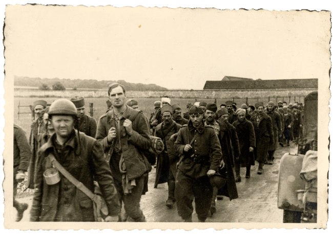 Prisonniers français en juin 1940 pendant la Seconde Guerre mondiale dans l’Aisne