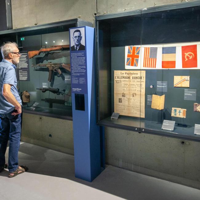 L’espace consacré à la déportation présente le système concentrationnaire nazi et le destin des déportés durant la Seconde Guerre mondiale.